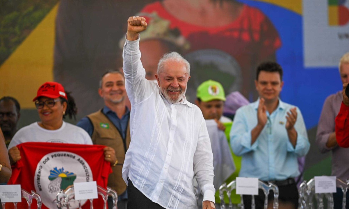 O presidente Lula participou de um evento de entrega de propriedades a famílias assentadas, no Quilombo Campo Grande, em Campo do Meio, no Sul de Minas -  (crédito: Leandro Couri/EM/D.A Press)