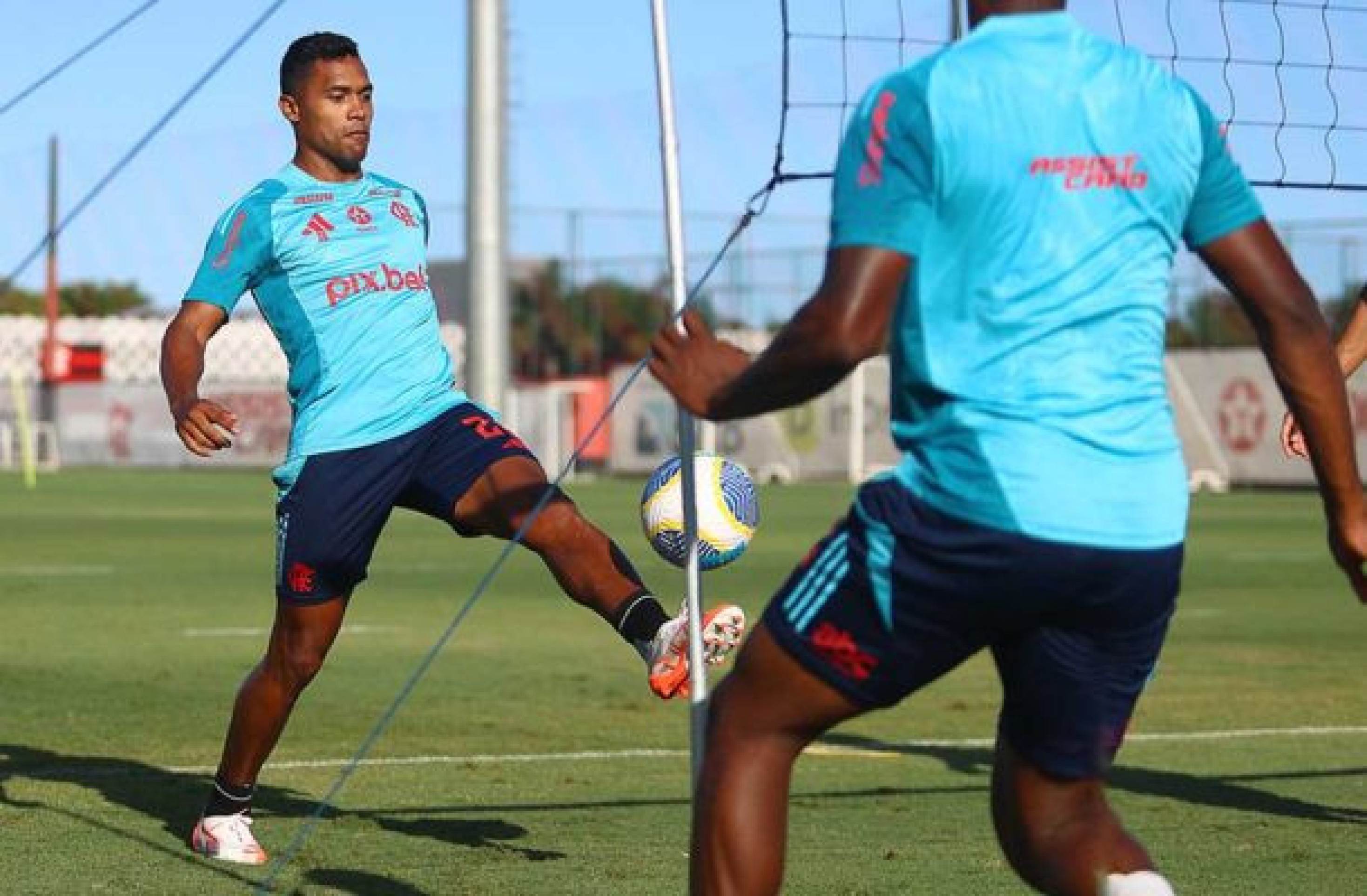Médico do Flamengo atualiza situação dos lesionados