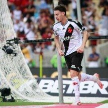 Atuações do Vasco contra o Flamengo: Luta, raça, mas derrota e eliminação - Matheus Lima / Vasco