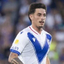 Ex-alvo do Cruzeiro, Valentín Gómez faz dura crítica ao Vélez: ‘Me deixaram chorando’