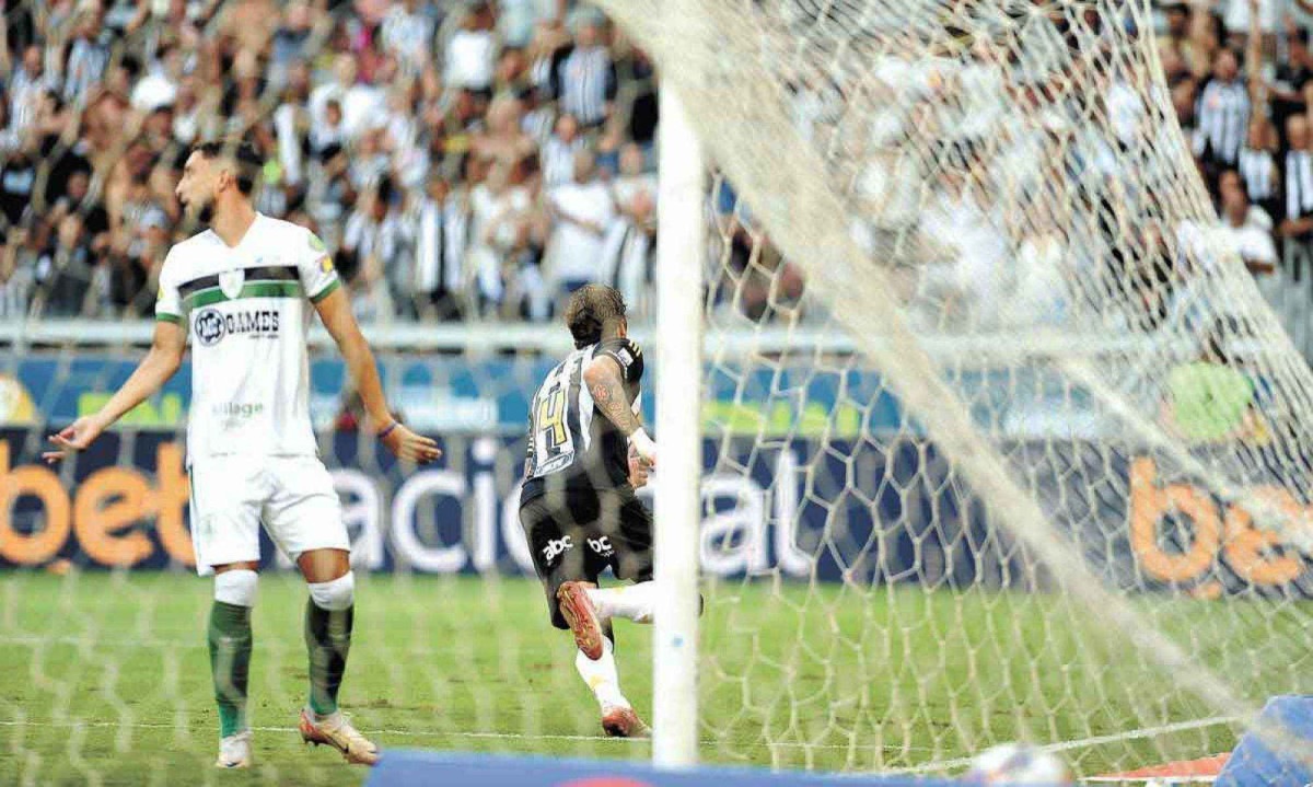 Atlético abre 4 a 0 sobre o América na partida de ida da final do Campeonato Mineiro e fica perto do hexacampeonato consecutivo - (crédito: Alexandre Guzanshe/EM/D.A Press) Atlético abre 4 a 0 sobre o América na partida de ida da final do Campeonato Mineiro e fica perto do hexacampeonato consecutivo - (crédito: Alexandre Guzanshe/EM/D.A Press)