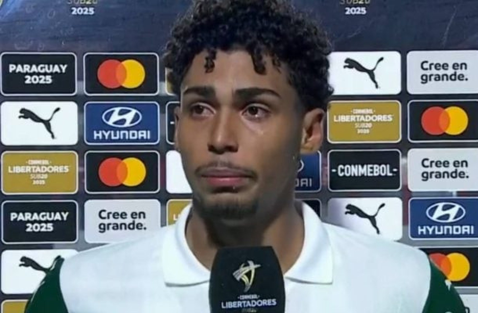 Conmebol multa Cerro Porteño por racismo contra Luighi, do Palmeiras