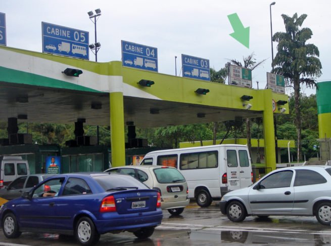 O pedágio feito da forma como é hoje nasceu no Programa de Concessões de Rodovias, no Governo Fernando Henrique Cardoso, em 1995. -Mario Roberto Duran Ortiz - wikimedia commons 