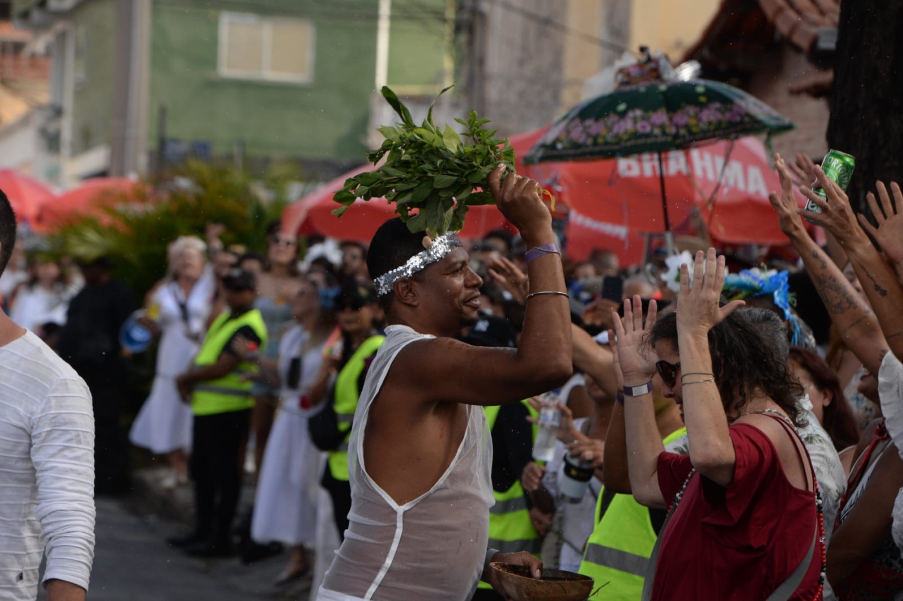 Foliões se despedem do carnaval no Bloco Filhas da Clara-Túlio Santos/EM/D.A Press