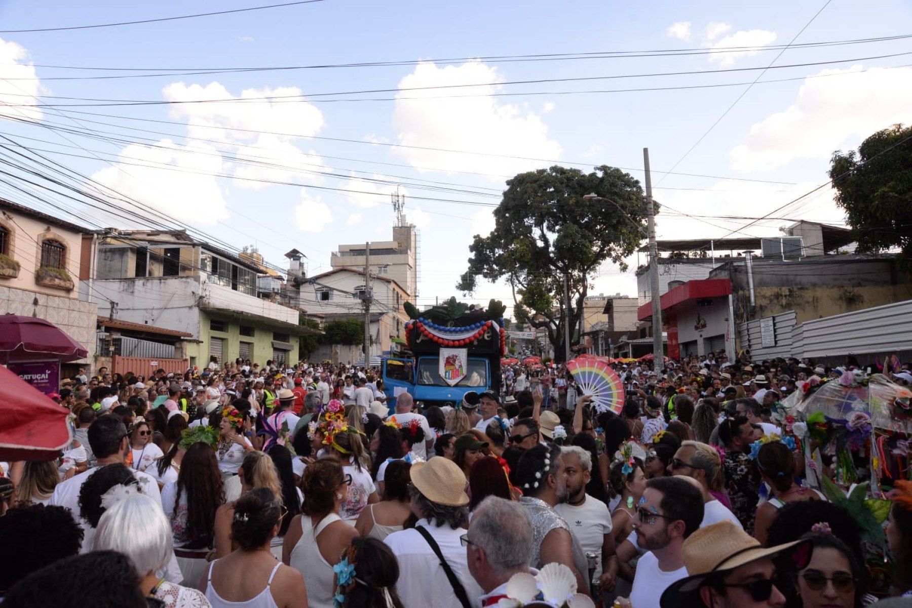 Foliões se despedem do carnaval no Bloco Filhas da Clara-Túlio Santos/EM/D.A Press