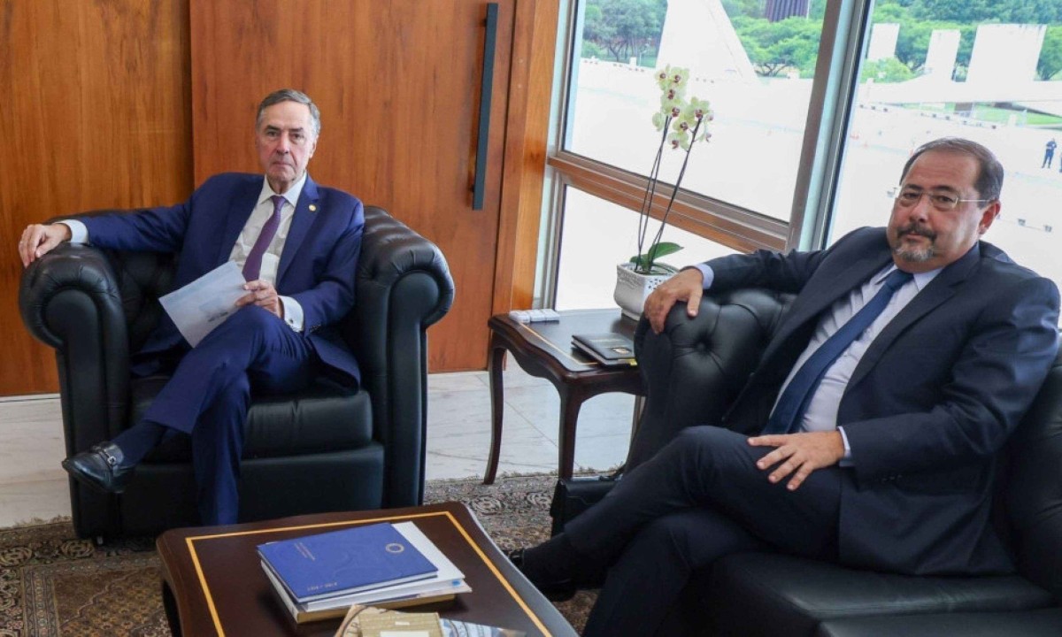 Como a troca de advogados pode beneficiar Bolsonaro no processo sobre golpe no STF -  (crédito: Platobr)