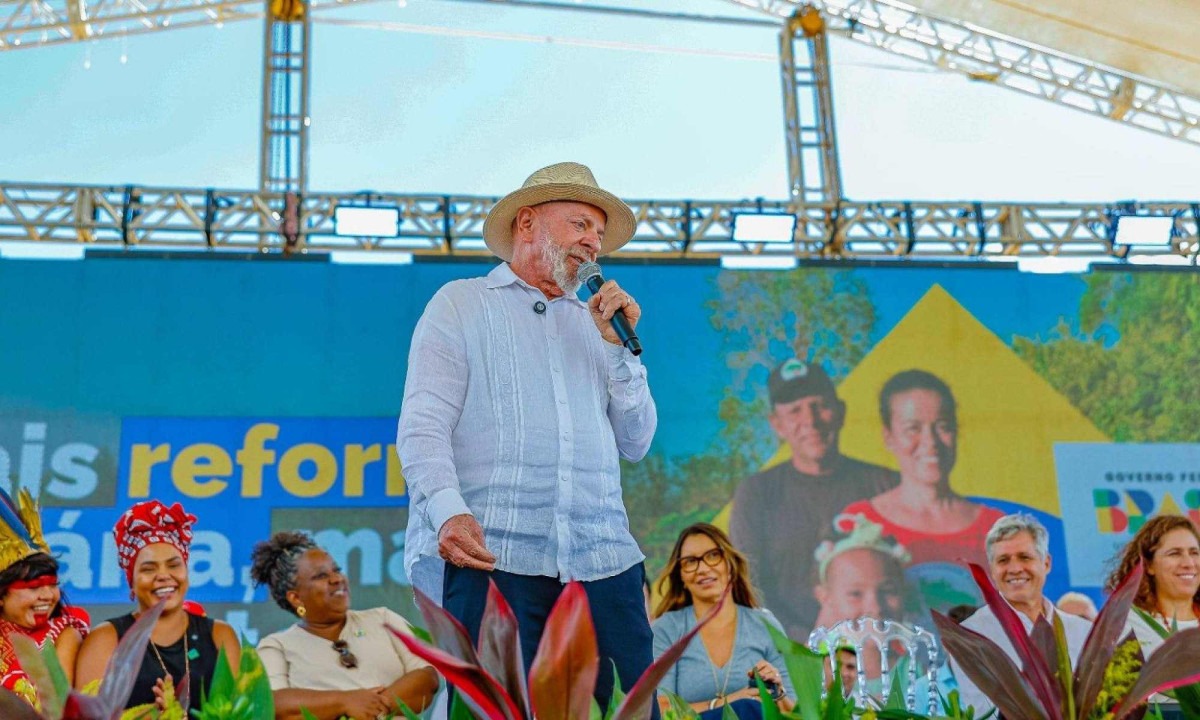 Governo do presidente Luiz Inácio Lula da Silva busca reverter o momento de baixa popularidade -  (crédito: Ricardo Stuckert / PR)