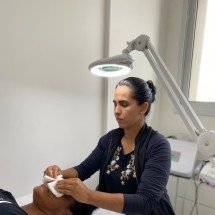Harmonização facial sem exageros realça a beleza natural - DINO