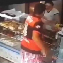 Vídeo: Homem é preso por jogar café quente no rosto de funcionária em Minas - Cr&eacute;dito/Redes 