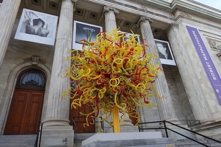 A cidade ostenta diversos museus de renome internacional, como o Museu de Belas Artes de Montreal (foto) e o Museu Pointe-à-Callière, que narram a rica história da região.