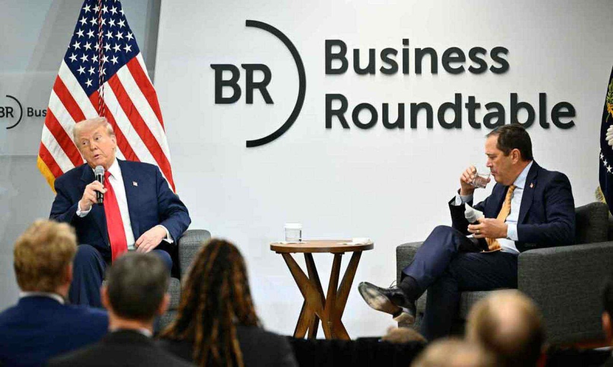 Presidente dos Estados Unidos, Donald Trump no encontro pela Business Roundtable, associação sem fins lucrativos que reúne líderes do setor produtivo -  (crédito: Mandel NGAN/AFP)