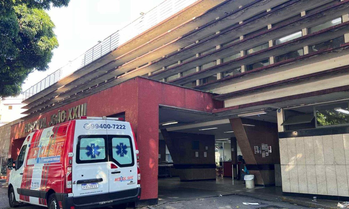 Trabalhador foi encaminhado para o Hospital João XXIII com ferimento de disparo de arma de fogo no peito -  (crédito: Edesio Ferreira/EM/D.A Press)
