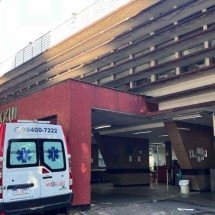 BH: homem perde o controle da bicicleta e cai no Arrudas - Edesio Ferreira/EM/D.A Press