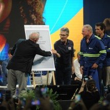 Lula e Zema trocam farpas durante visita à fábrica da Gerdau; veja fotos - Alexandre Guzanshe/EM/D.A Press