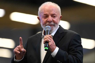 Governo Lula critica taxação do aço pelos EUA: 'Injustificável'