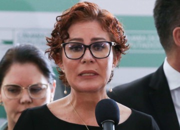 STF formou maioria para condenar Zambelli a cinco anos e três meses de prisão por porte ilegal de arma de fogo e constrangimento ilegal -  (crédito:  Fotográfo/Agência Brasil)
