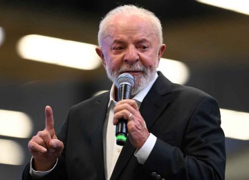 A avaliação negativa (ruim ou péssima) do presidente Lula cresceu sete pontos percentuais em relação ao levantamento anterior e superou a positiva (ótima ou boa) pela primeira vez desde o início da série neste mandato -  (crédito: Leandro Couri/EM/D.A Press)