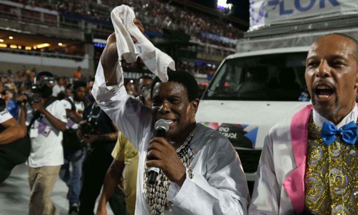 Neguinho da Beija-Flor em seu último desfile de Carnaval, na Marquês de Sapucaí, no Rio de Janeiro, em março de 2025 -  (crédito: Alex Ferro / Riotur)