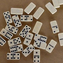 Dominó: origem, normas e curiosidades deste jogo quase milenar
