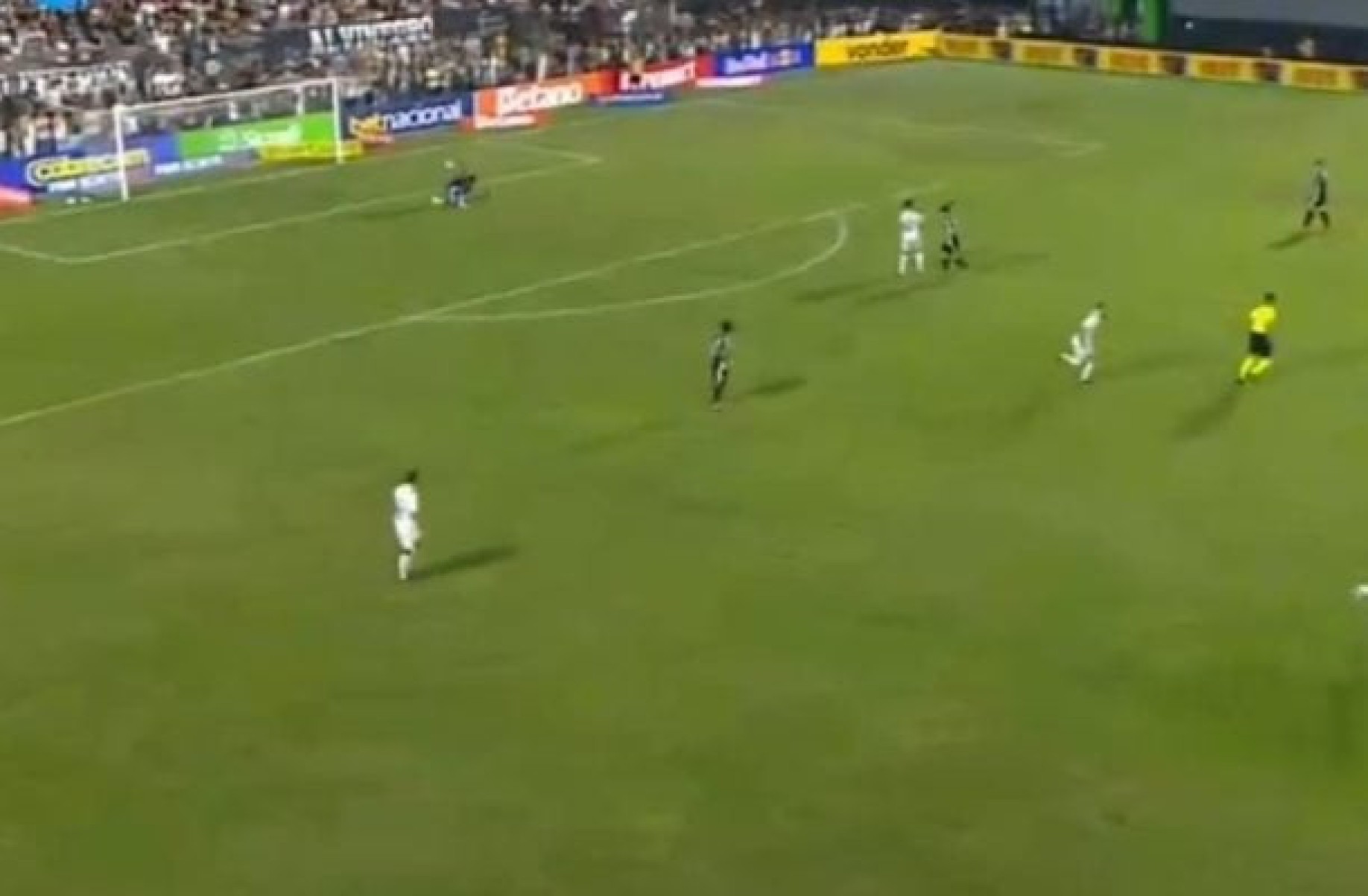 Frango histórico e gol incrível perdido no jogo Athletic x Grêmio