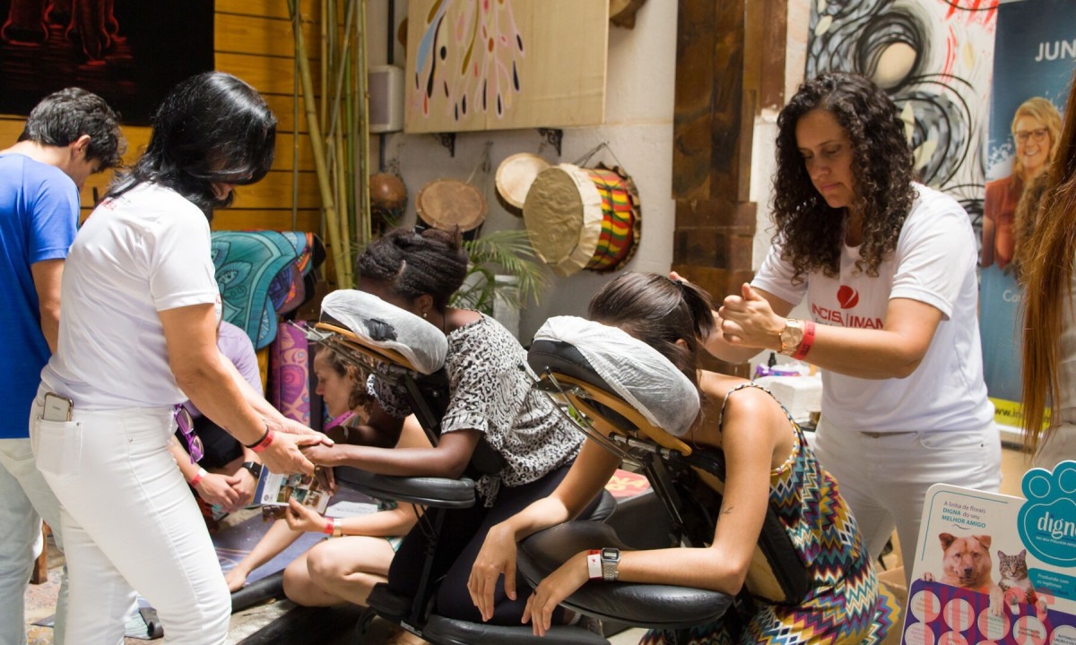 O evento contará com um espaço dedicado às terapias, onde os participantes poderão experimentar diversas modalidades -  (crédito:  Divulgação/ Elisa Monteiro)