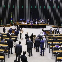 Congresso aprova projeto que dribla STF e mantém sigilo a autor de emenda