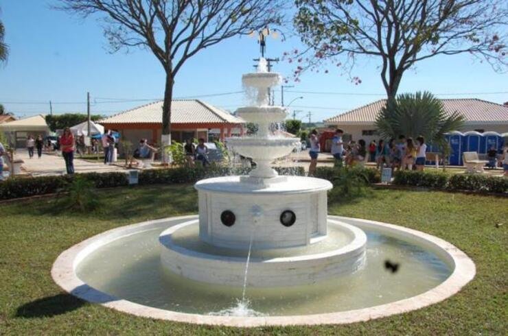 Gabriel Monteiro (SP) - 70,42 pontos  - Pequena, pacata e segura, ideal para quem busca tranquilidade. Boas polÃ­ticas voltadas Ã  saÃºde e educaÃ§Ã£o para moradores. Comunidade unida, com grande valorizaÃ§Ã£o do contato humano.