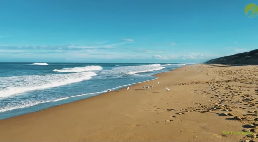 2ª Ninety Mile - Austrália - 151km - Localizada na costa sudeste de Victoria, a cerca de 260km de Melbourne, a 90 Mile é considerada uma das maiores praias panorâmicas, mais naturais e intocadas do mundo.