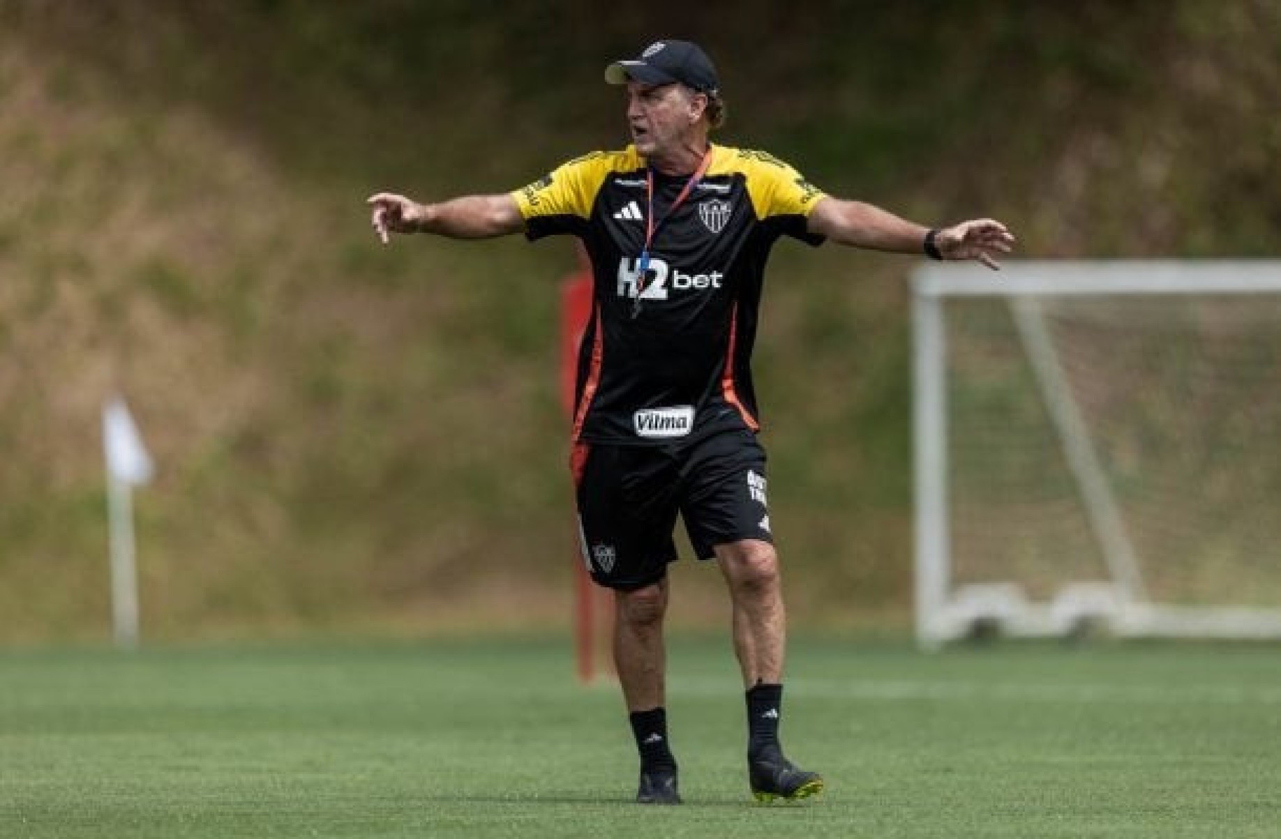 Cuca deve promover alteração importante na final entre América e Atlético