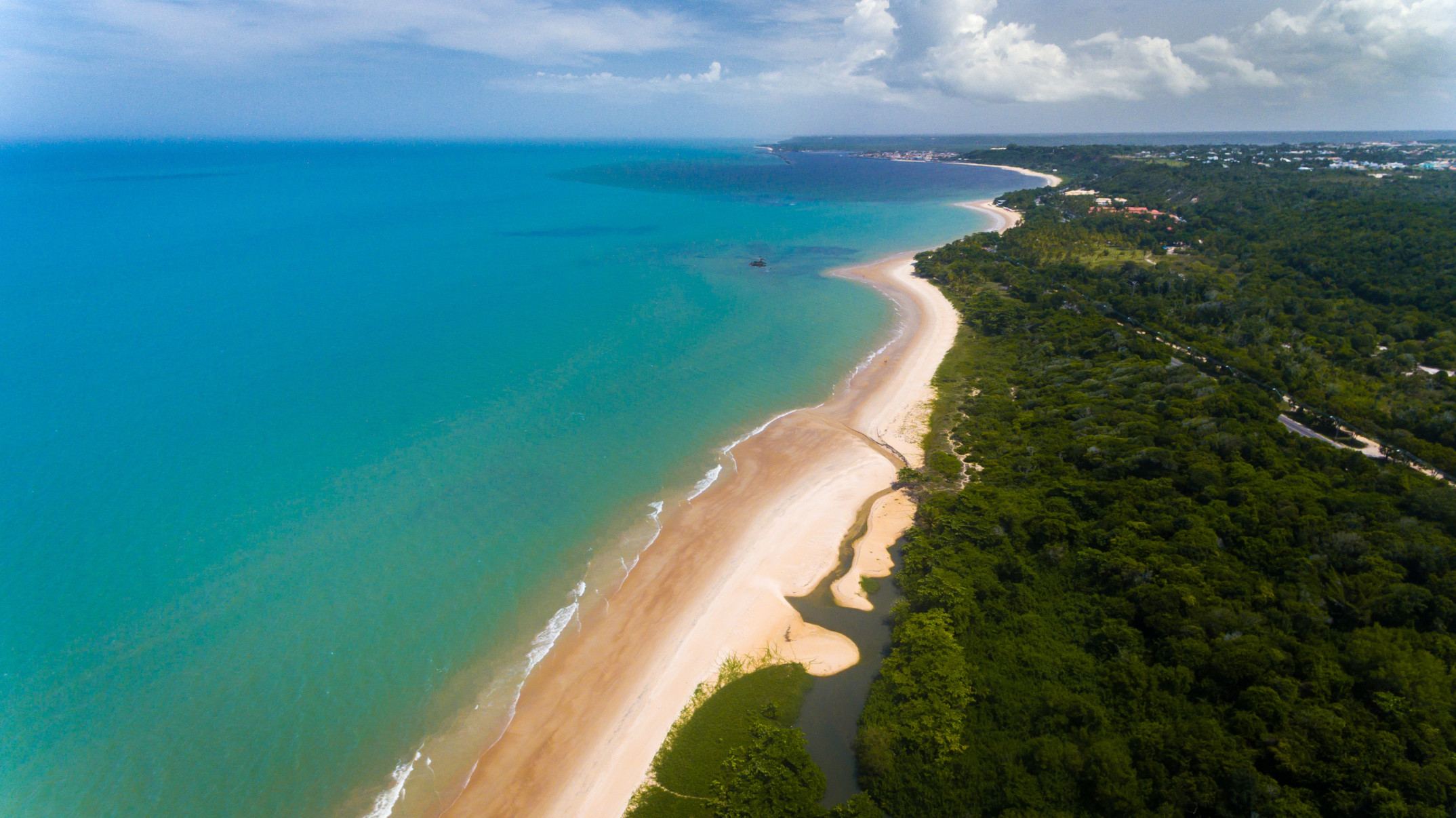 Belezas naturais no Sul da Bahia, como a Praia do Espelho, em Trancoso, distrito de Porto seguro.
    - M..RCIO FILHO/Mtur Destinos