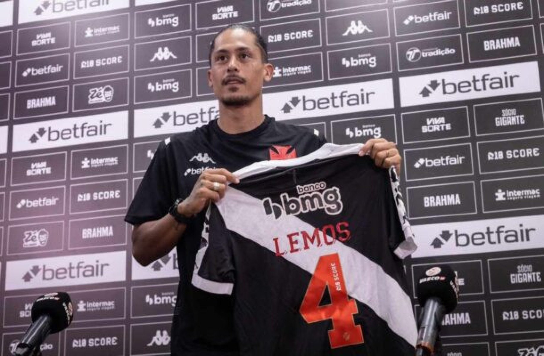Vasco deve ceder minutos a Mauricio Lemos, reforço menos utilizado