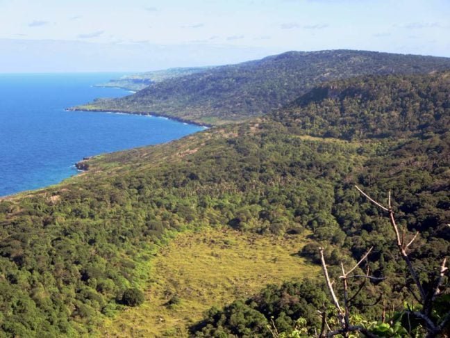 Trata-se da Ilha de Christmas, que enfrentou nos últimos nove meses um período de seca intensa, o que causou um atraso de dois meses na migração dos caranguejos-vermelhos, que costuma acontecer pelo menos um vez por ano.