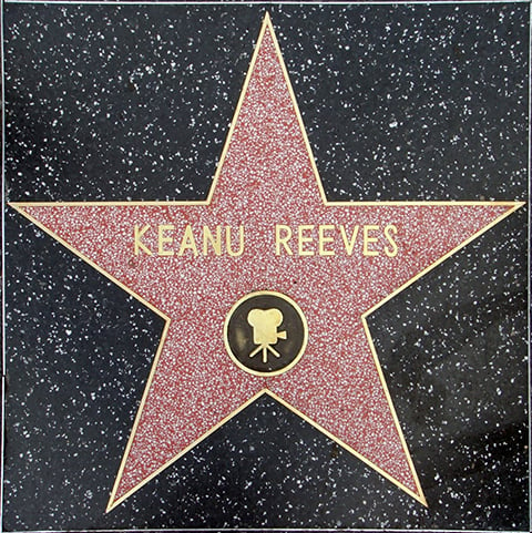 Desde 2005, Keanu tem uma estrela  na Calçada da Fama em Los Angeles. -Commons wikimedia