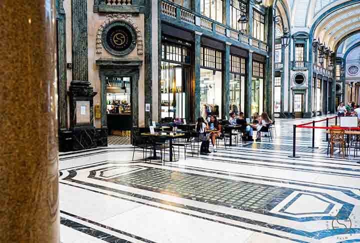 A cidade de Turim fica no norte da Itália, na região de Piemonte, da qual é capital. É a quarta maior cidade do país, atrás apenas de Roma, Milão e Nápoles.