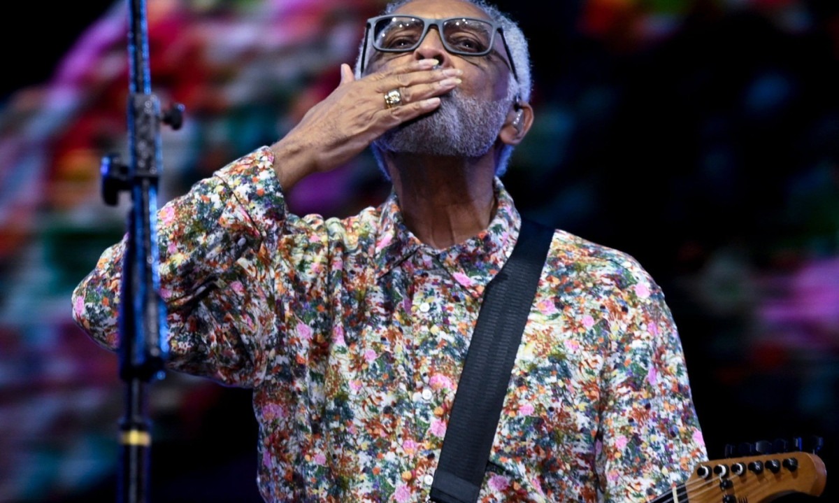 Gilberto Gil se despede dos megashows como o que fez no Rock in Rio, em setembro de 2022, no qual mandou beijos para a multidão Gilberto Gil se despede dos megashows como o que fez no Rock in Rio, em setembro de 2022, no qual mandou beijos para a multidão