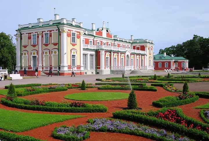 Gradativamente, os Países Bálticos foram conquistados pelo Império Russo. Pedro, o Grande, obteve dos suecos a parte setentrional e sua sucessora, Catarina II da Rússia, conquistou a parte meridional.- Imagem de Sue por Pixabay