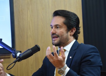 "Temos visto a gestão que o governo federal tem feito nas estatais. As empresas têm sido sucateadas e dão prejuízo" -  (crédito: GLADYSTON RODRIGUES/EM/D.A PRESS)