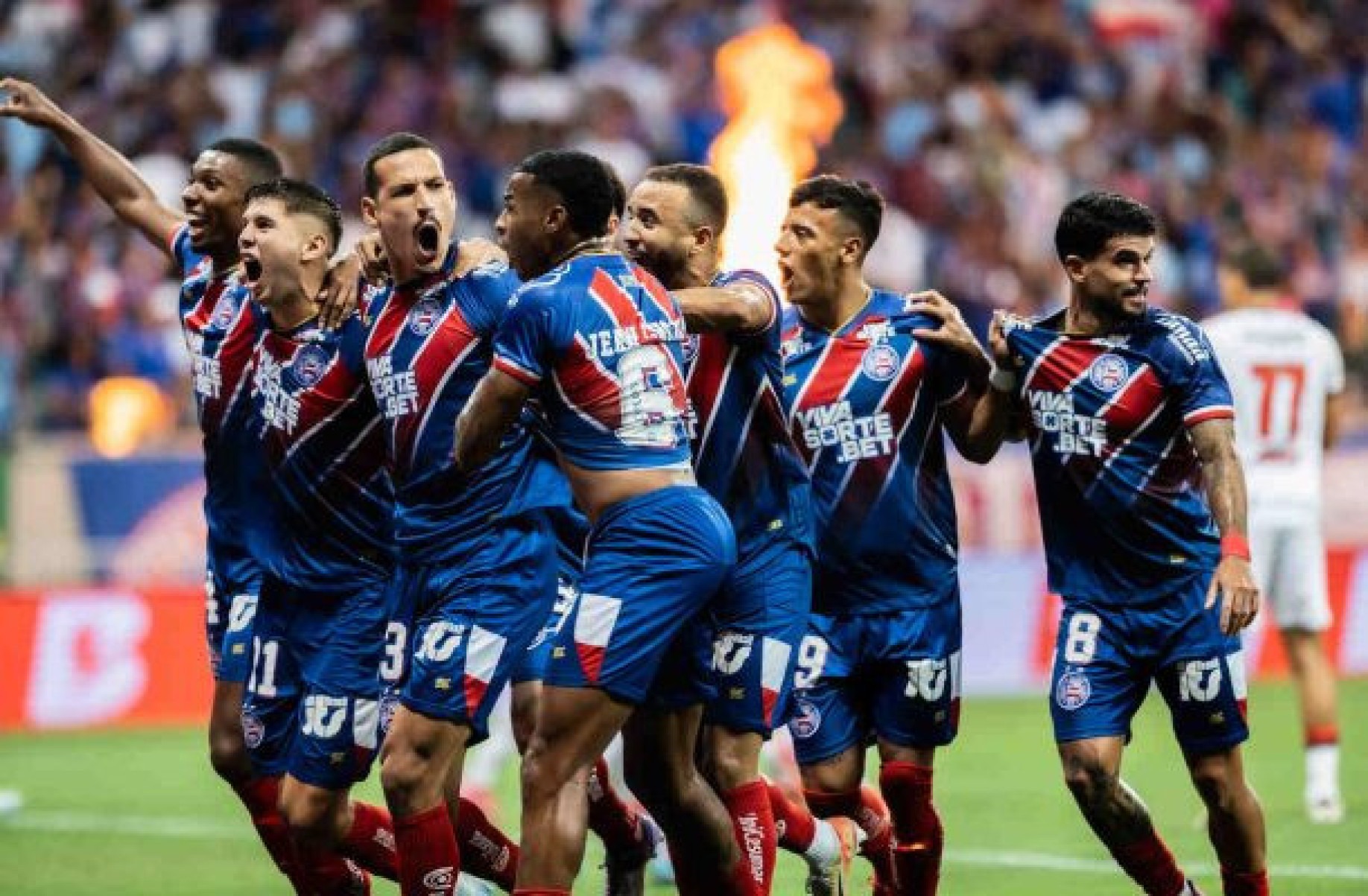 Bahia vence o clássico Ba-Vi e sai na frente da decisão do Baiano