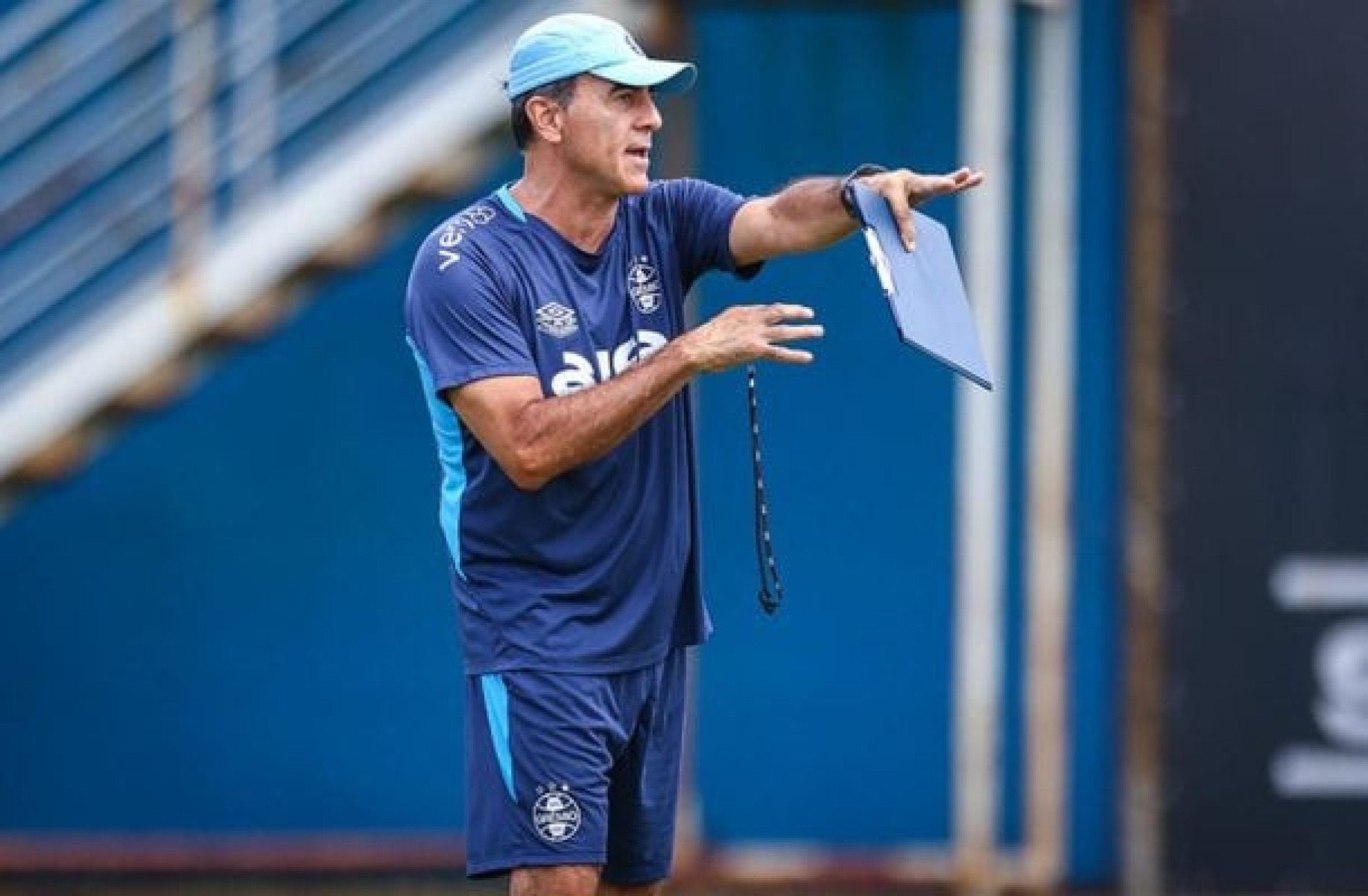 Após vice, Quinteros acredita em Grêmio protagonista: ???Não tenho dúvidas???