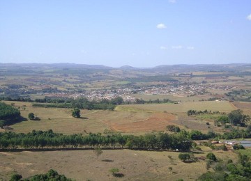 Situadas a 90 km de Ribeirão Preto (SP), duas fazendas de Santo Antônio da Alegria (SP) despertam o interesse de fanáticos por histórias de terror. E não é para menos.  -  (crédito: wikimedia commons angelo.abranches)