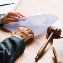 Homem é demitido por justa causa após embriaguez no 1º dia de trabalho - Freepik 