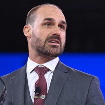 Eduardo Bolsonaro: "Estou abrindo mão de um salário sensacional" - SAUL LOEB / AFP