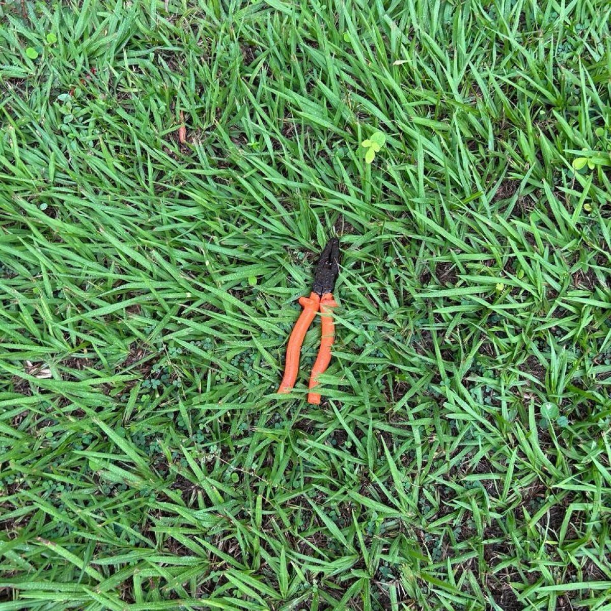 Corpo é encontrado no gramado de estádio no interior de Minas