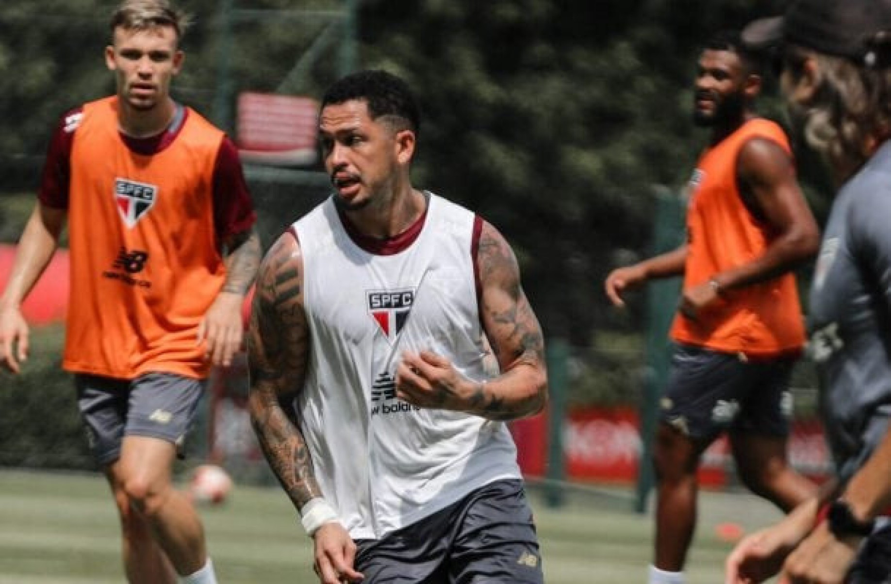 São Paulo realiza treino técnico sem presença de Lucas Moura