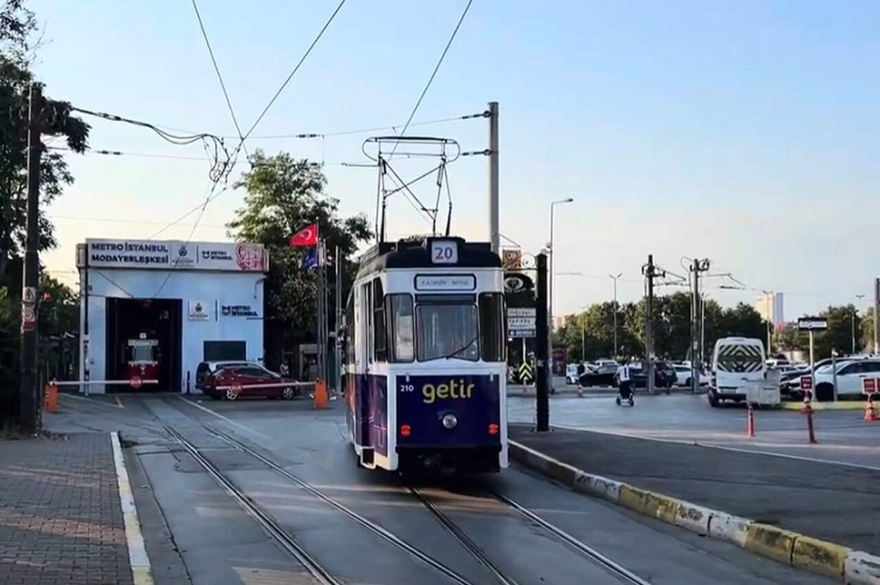 Os bairros de Kad?köy e Üsküdar, na parte asiática, são perfeitos para quem deseja experimentar o cotidiano local, longe das grandes multidões.