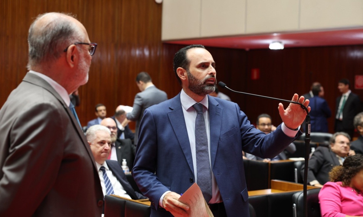 Deputado ainda reclamou da condução do governo na articulação com a Assembleia -  (crédito: Luiz Santana/ALMG)
