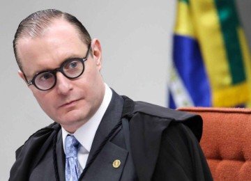 Zanin arquiva ação contra senador bolsonarista que exaltou violência policial -  (crédito: Platobr)
