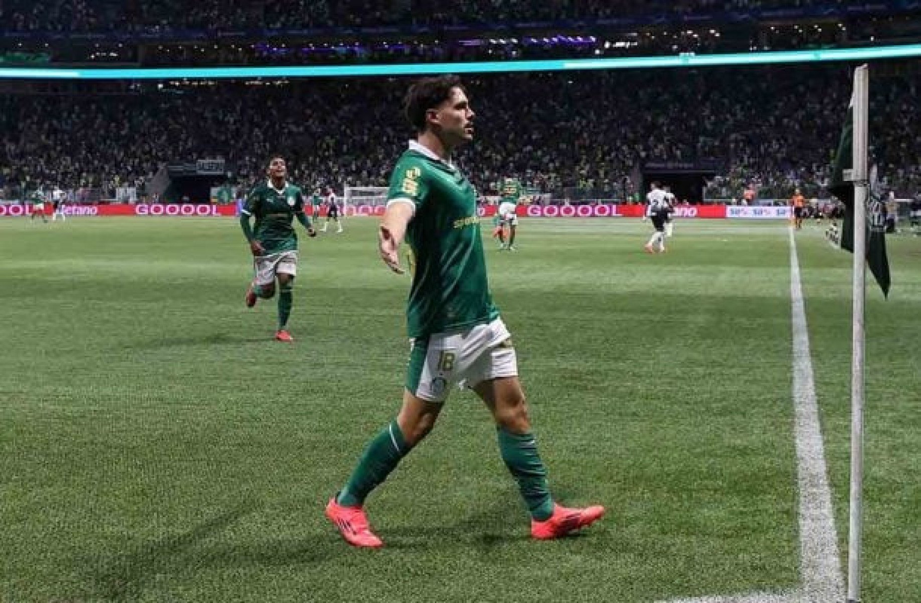 Maurício retorna aos treinamentos e será preparado para final no Palmeiras