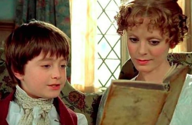 Ele teve seu primeiro contato com a atuação em peças escolares. Aos 10 anos, deu seus primeiros passos profissionais no telefilme 