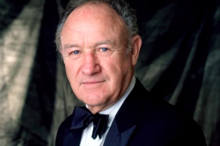 O chefe do Corpo de Bombeiros de Santa Fé, Brian Moya, compartilhou novos detalhes sobre a morte do ator Gene Hackman e sua esposa Betsy Arakawa.-reprodução/x
